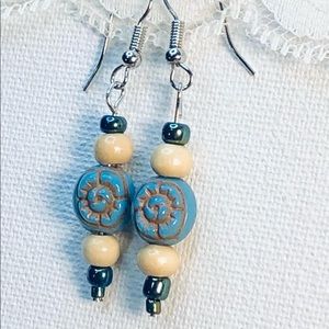 Bead dangle earrings
